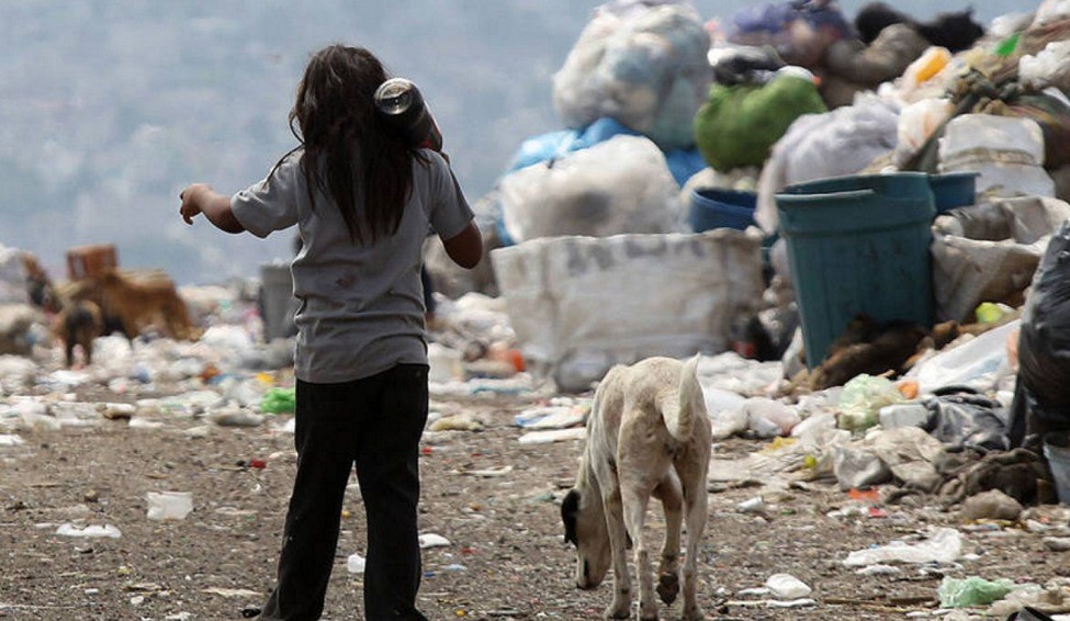 Un estudio de la UCA reveló que la pobreza en Argentina subió un 55% y la indigencia al 17,5%