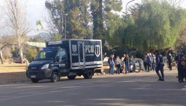 URGENTE: Hallaron muerto a un hombre en la pileta de su casa