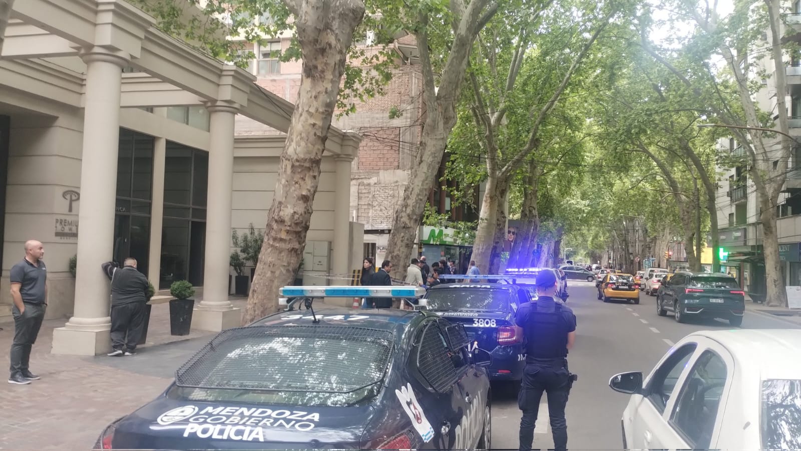 Tragedia en el Faro Bistro: una mujer se quitó la vida desde el piso 14