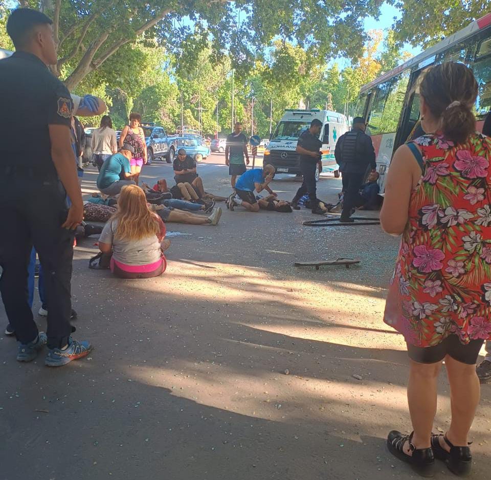 Parte médico de los heridos en el accidente del colectivo en el Parque General San Martín