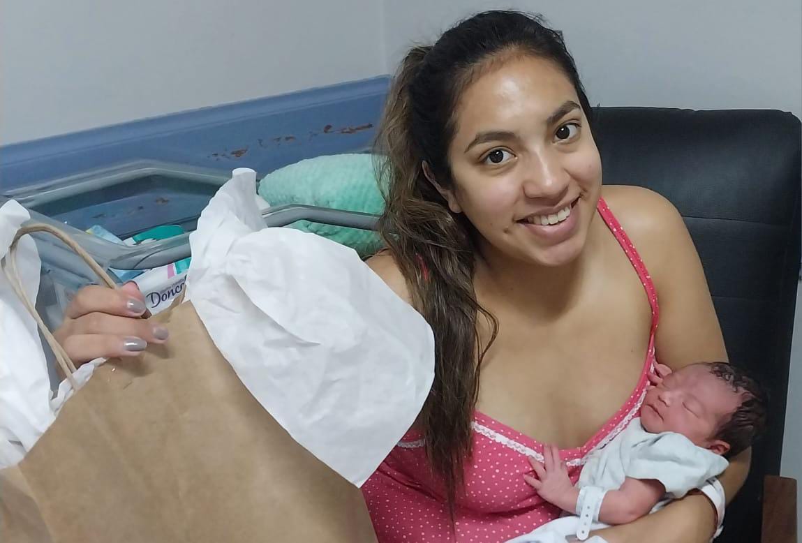 Por un error se confirmó que la primera bebe del 2025 fue Isabella y nació en el Hospital Español