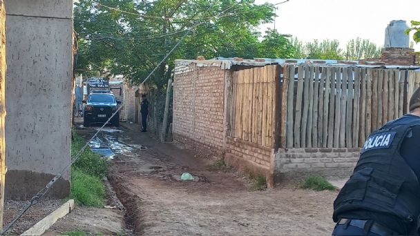 Intentó robar en una casa, los vecinos lo lincharon y murió 