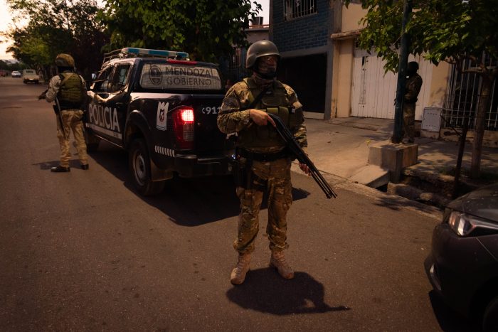 Allanamientos masivos en el Gran Mendoza: 17 detenidos y cayó una líder narco en Godoy Cruz