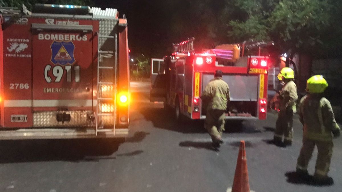 Incendio en el Barrio San Martín: Dos personas en estado crítico y un detenido