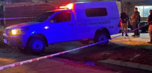 Ahorcó a su padre y escondió el cuerpo en un freezer durante una semana