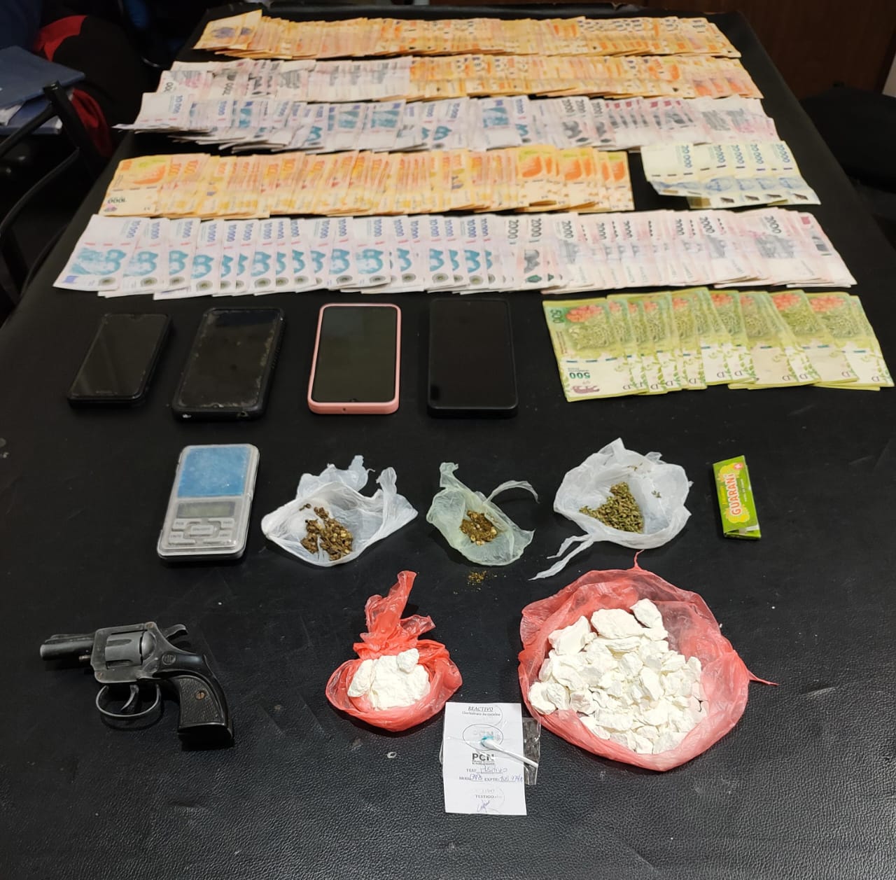 Detienen a una mujer con 300 gramos de cocaína en Lavalle