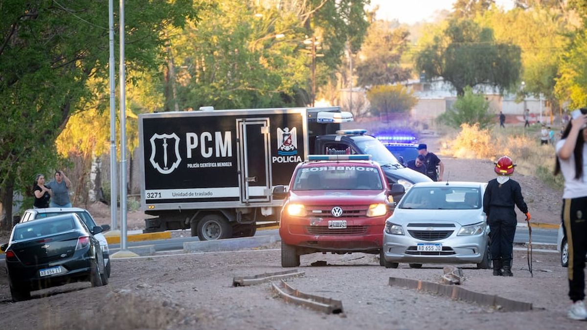 URGENTE: hallan un cuerpo calcinado en un descampado de Mendoza