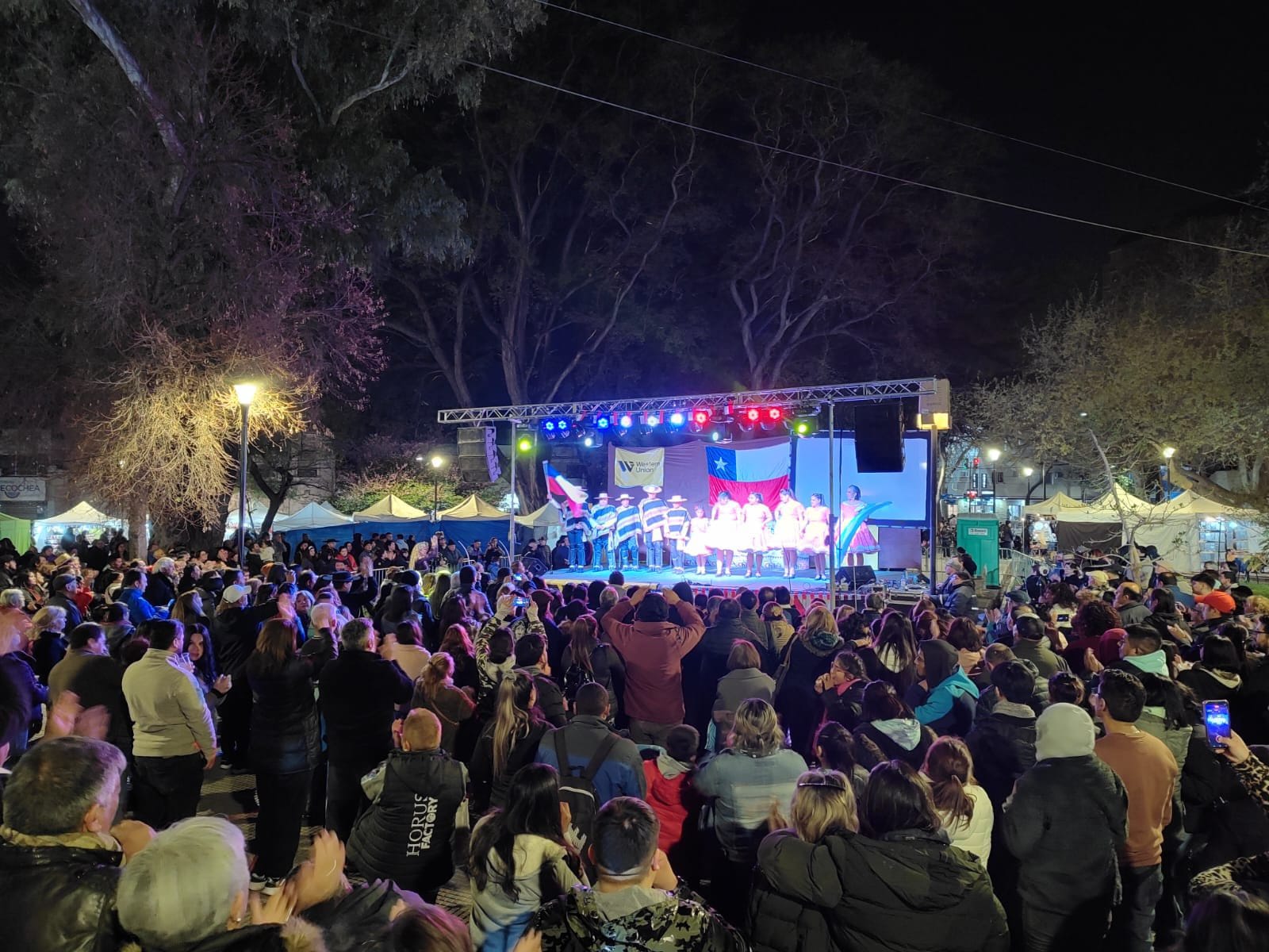 La “Fiesta de la Hermandad” celebra su 29° edición en plaza Chile