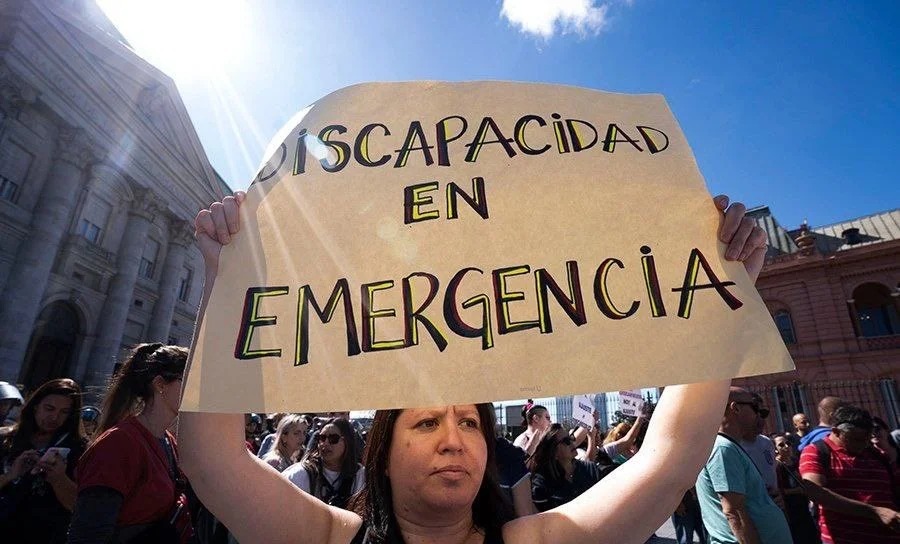 El Gobierno promulgó las leyes de Financiamiento Universitario y Emergencia Pediátrica pero suspendió su aplicación