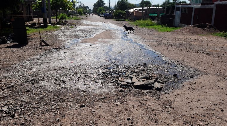 Intenso reclamo por cortes de agua en La Favorita
