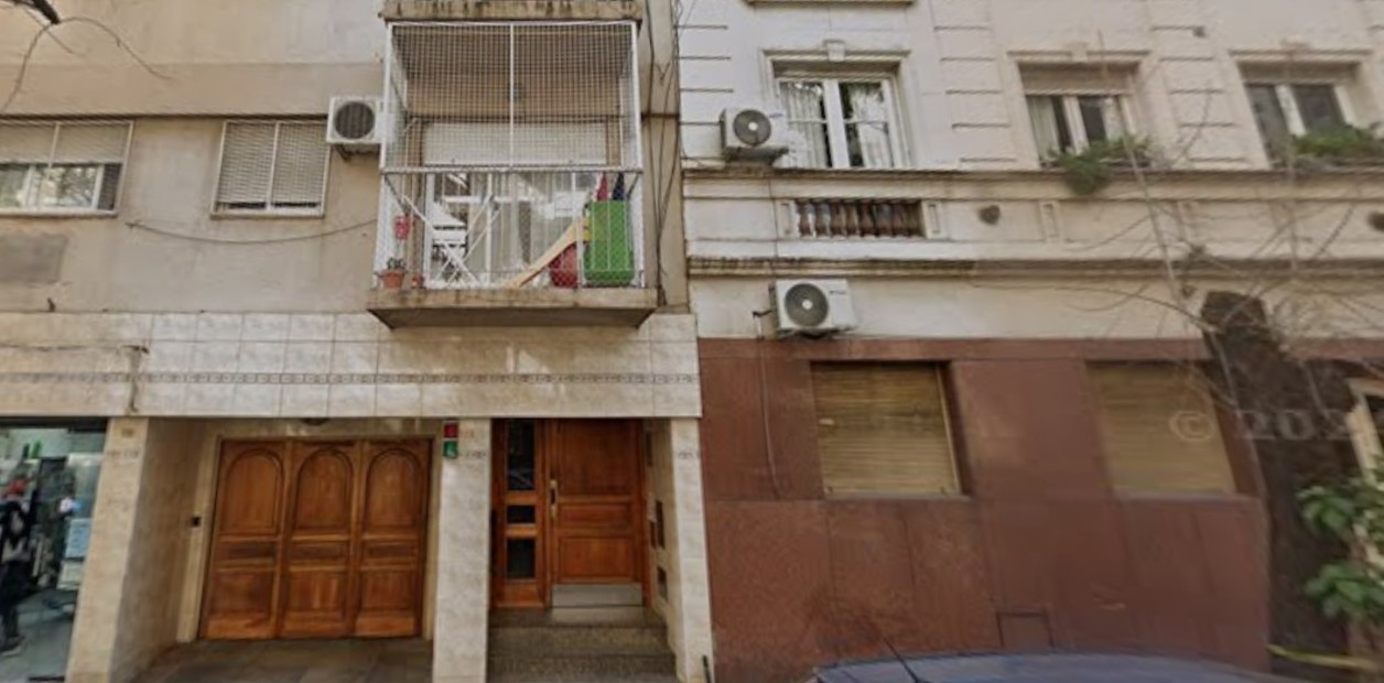 Una mujer policia mató a su ex pareja al defender a sus hijas: se encuentra detenida