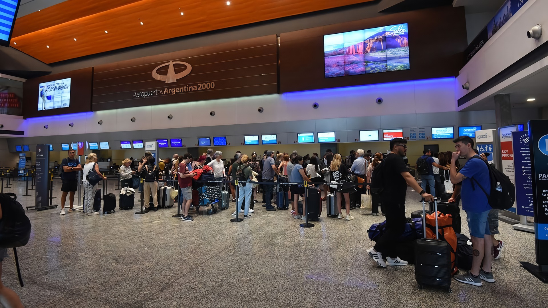 Inició el paro de controladores en el aeropuerto de Mendoza: cuáles serán los vuelos demorados y las posibles cancelaciones