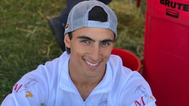Quién era Yair Manno Núñez, el joven que murió tras ser alcanzado por una ola gigante en Mar Chiquita