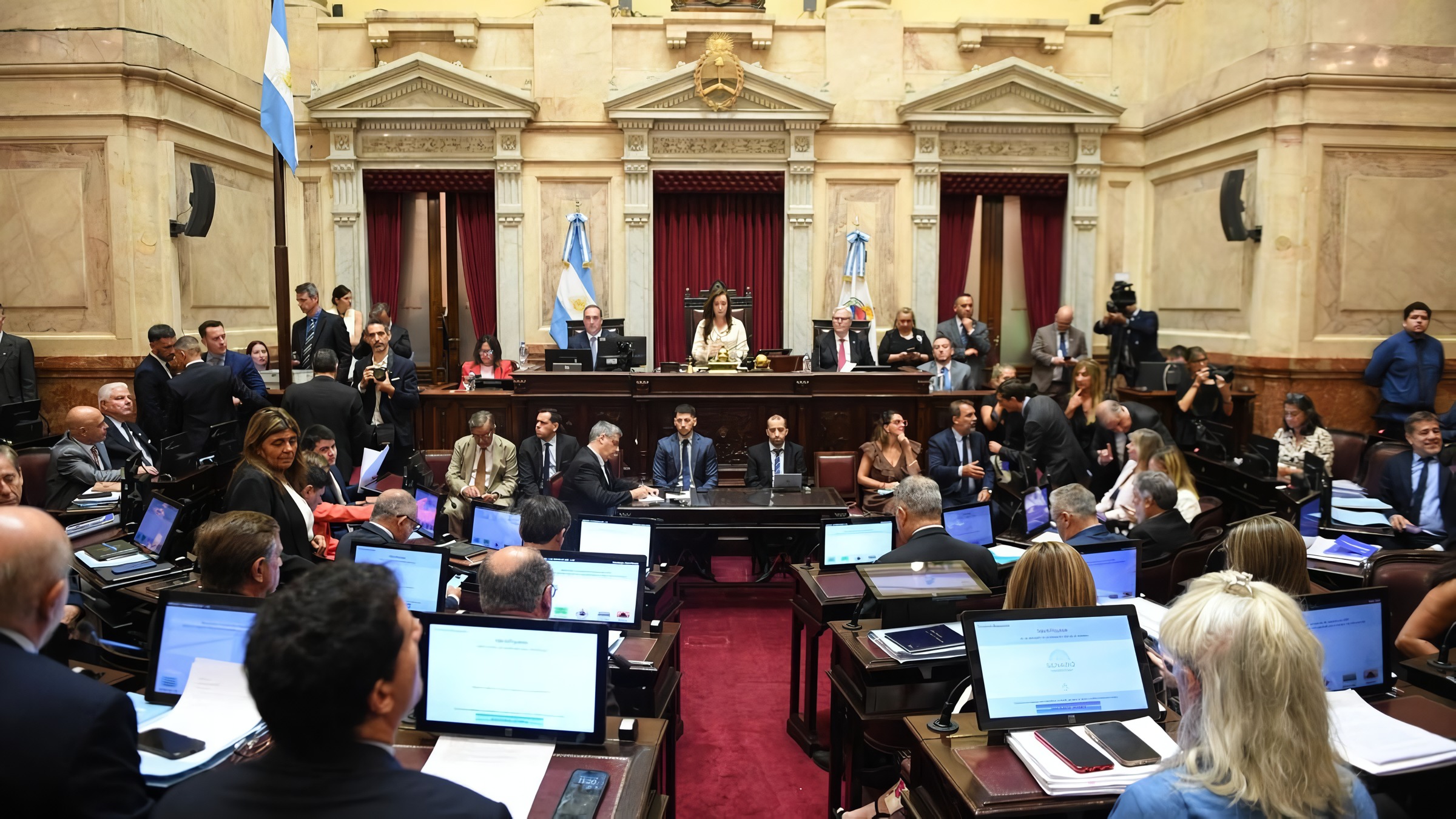 Reforma Laboral: el Gobierno logró la media sanción en el Senado