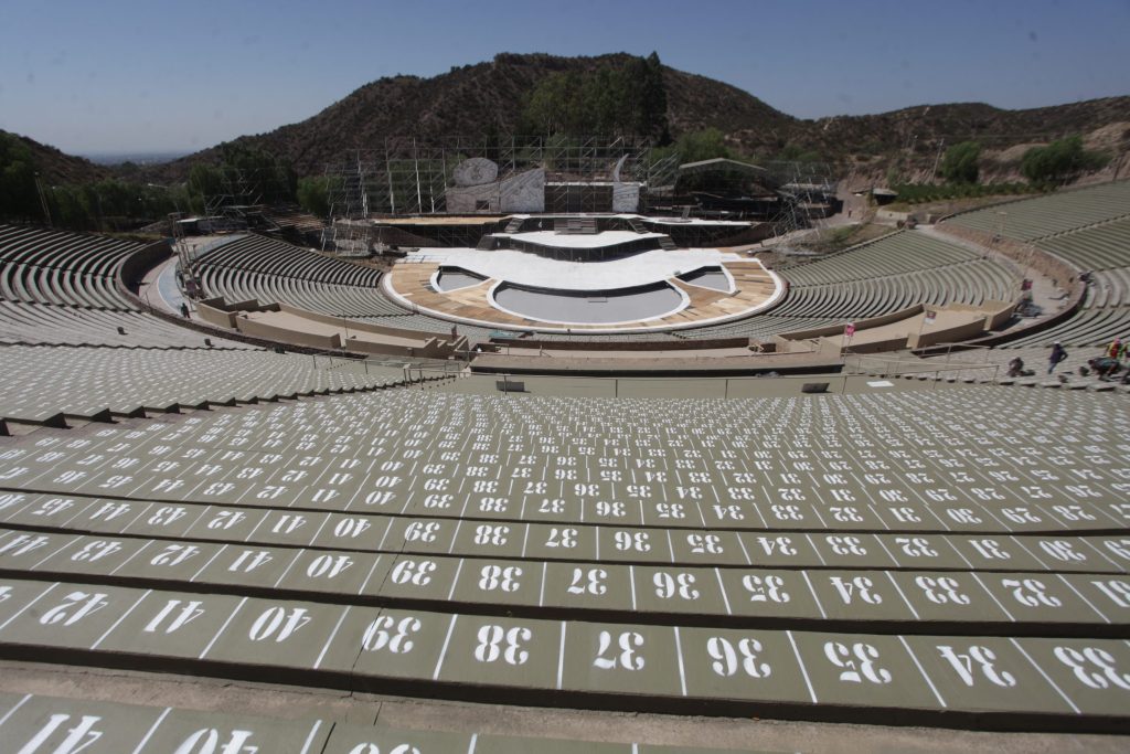Tragedia en el teatro Frank Romero Day: un trabajador murió tras descompensarse