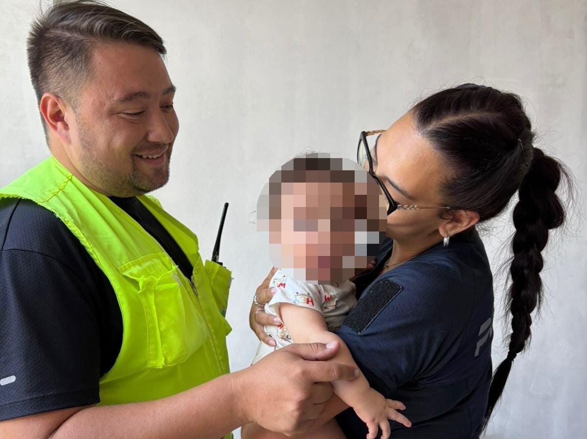 Rescataron a un bebé de cinco meses que había quedado encerrado dentro de un auto