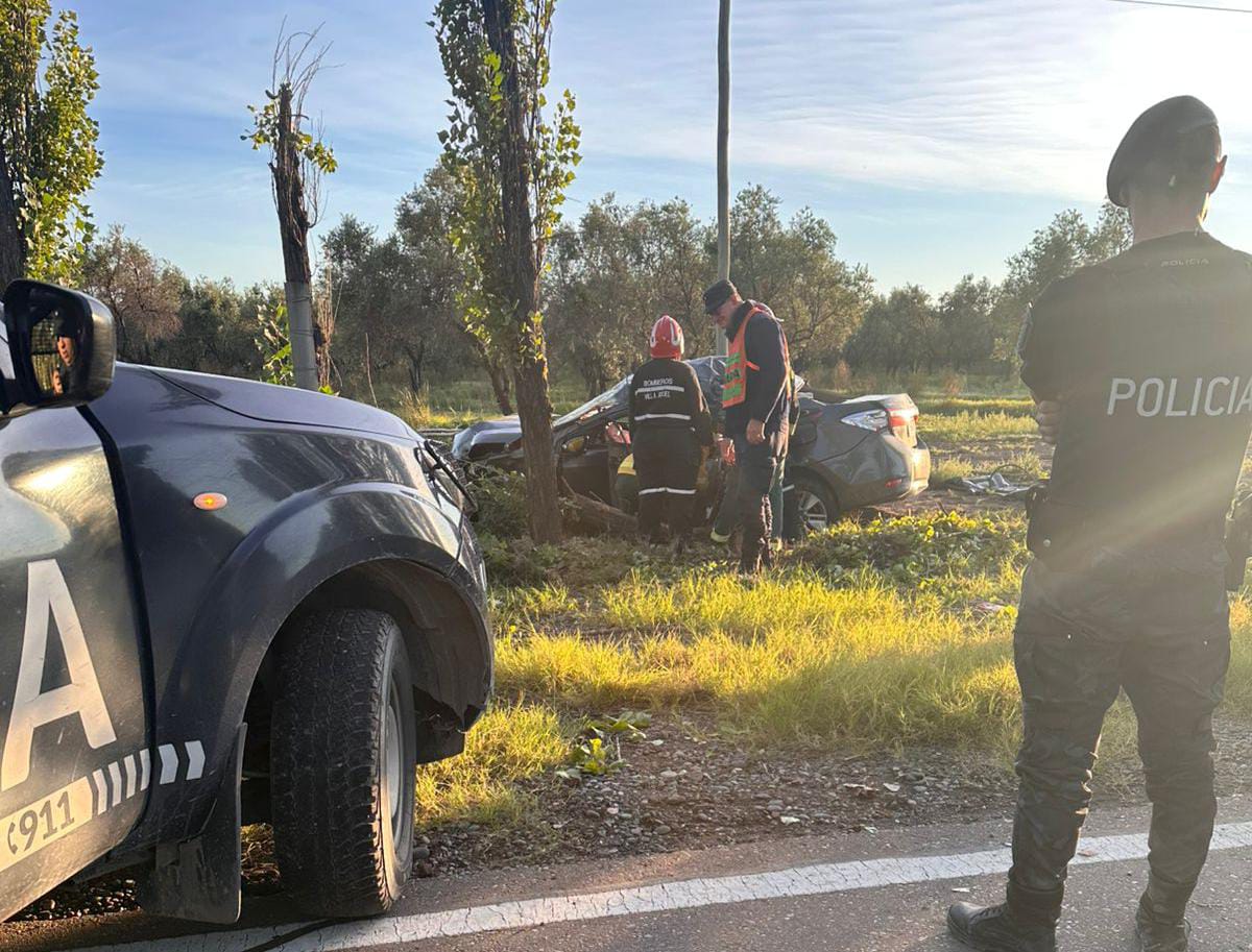 Tragedia en San Rafael: un joven de 27 años murió tras chocar contra un árbol