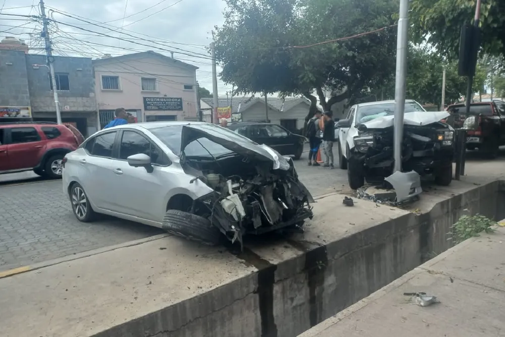 Grave choque y robo en Las Heras: un delincuente con antecedentes fue detenido 