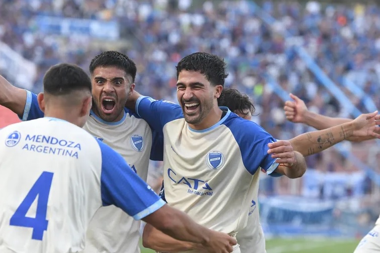 Godoy Cruz se quedó con el clásico mendocino en su vuelta al Malvinas