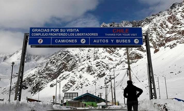Alerta por fuertes nevadas en Alta Montaña: que pasará con el paso internacional