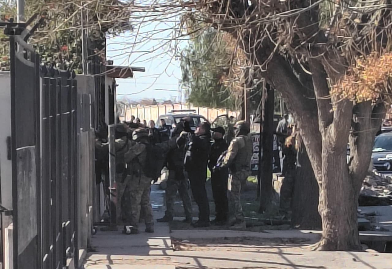 Tensión en la Triple Frontera: la Policía redujo a un hombre atrincherado tras más de una hora de negociación