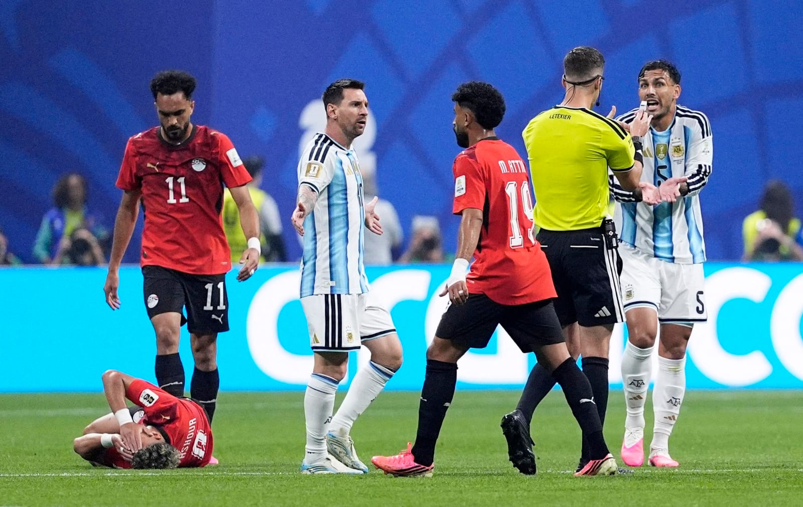 EN VIVO: Final del primer tiempo Argentina cae 1 a 0