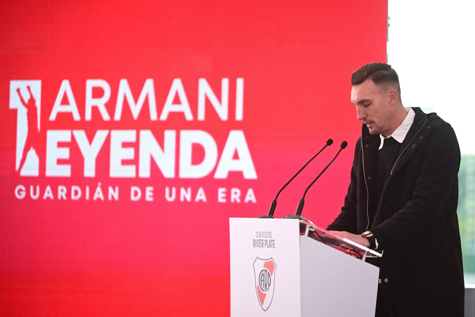Armani cerró su ciclo en River con una emotiva despedida